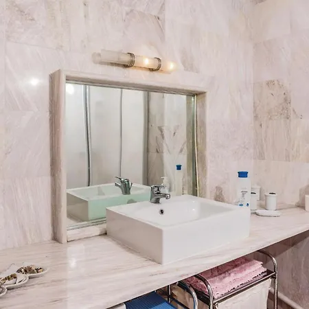 Ferienhaus Seafront Skroponeria